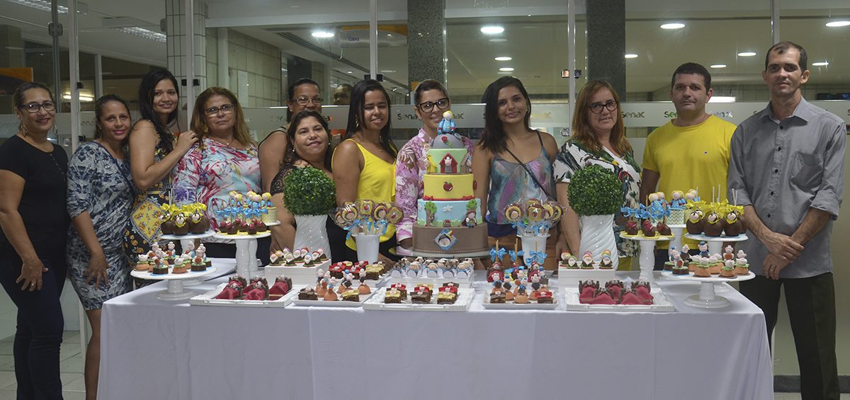 Alunos de Confeitaria Temática do Senac