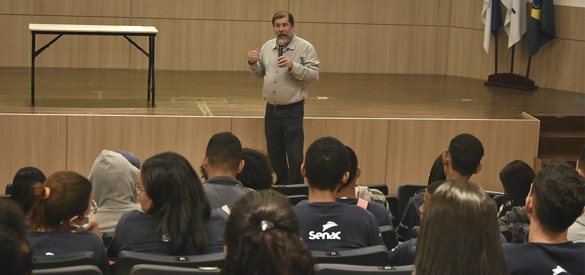 Palestra aborda a conscientização na prevenção ao suicídio